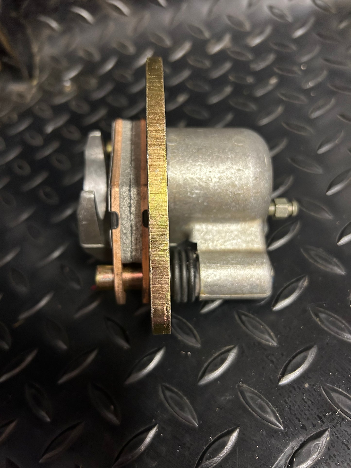 Rear CALIPER
1912366
