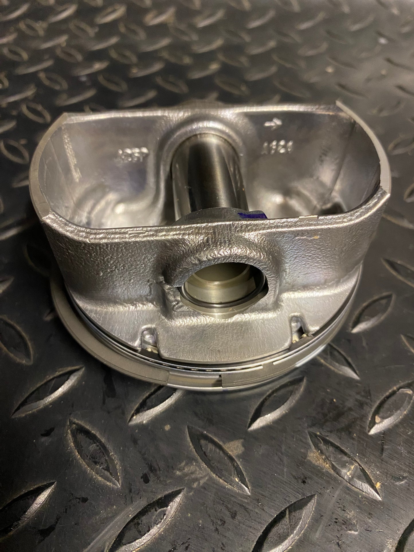 Piston