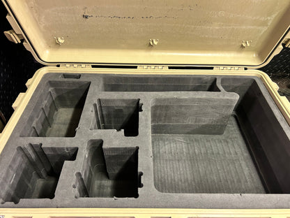 Peli 1650 Pelicase in tan