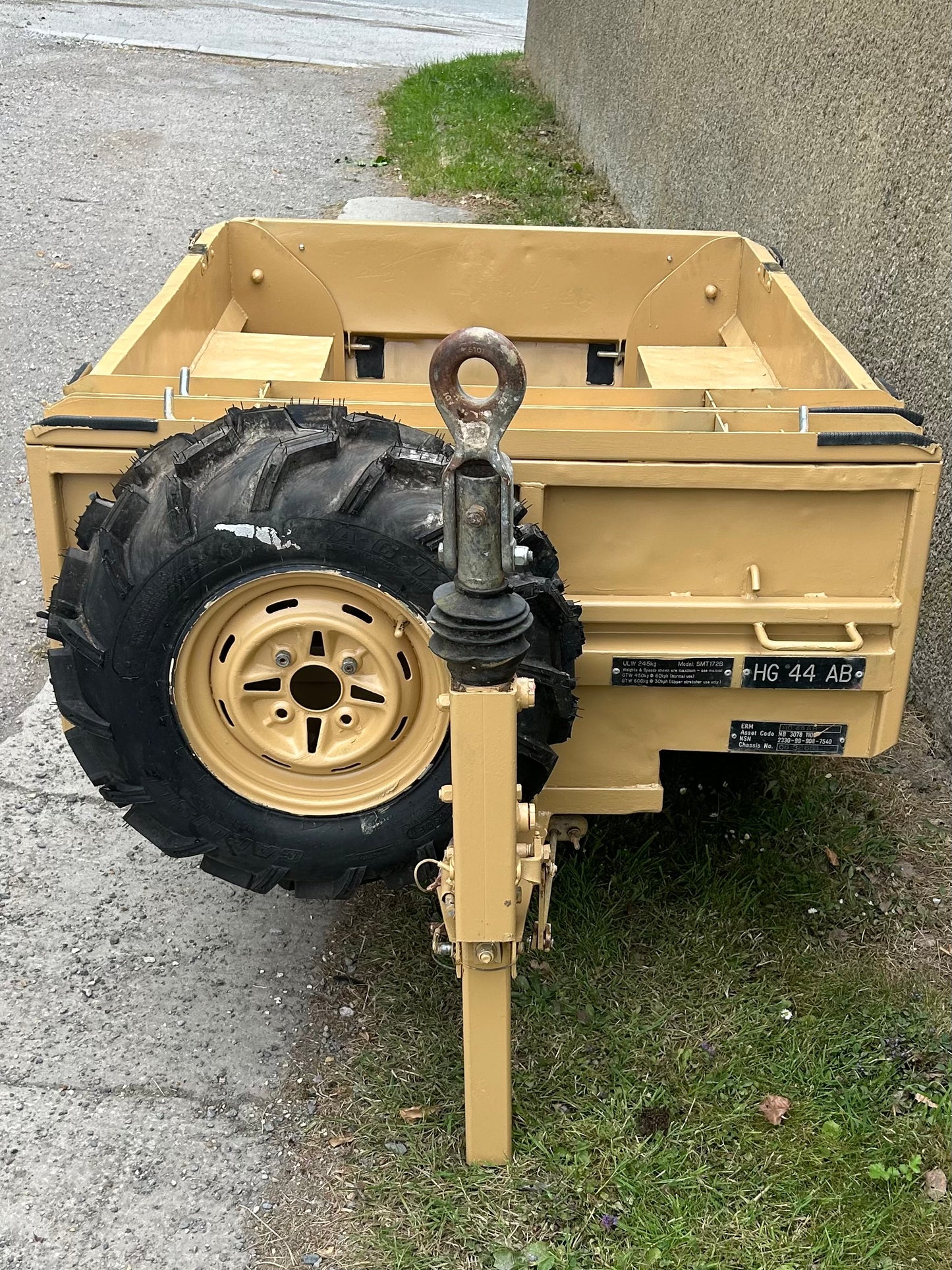 Ex military quad trailer - Logic SMT172B quad trailer (in tan)